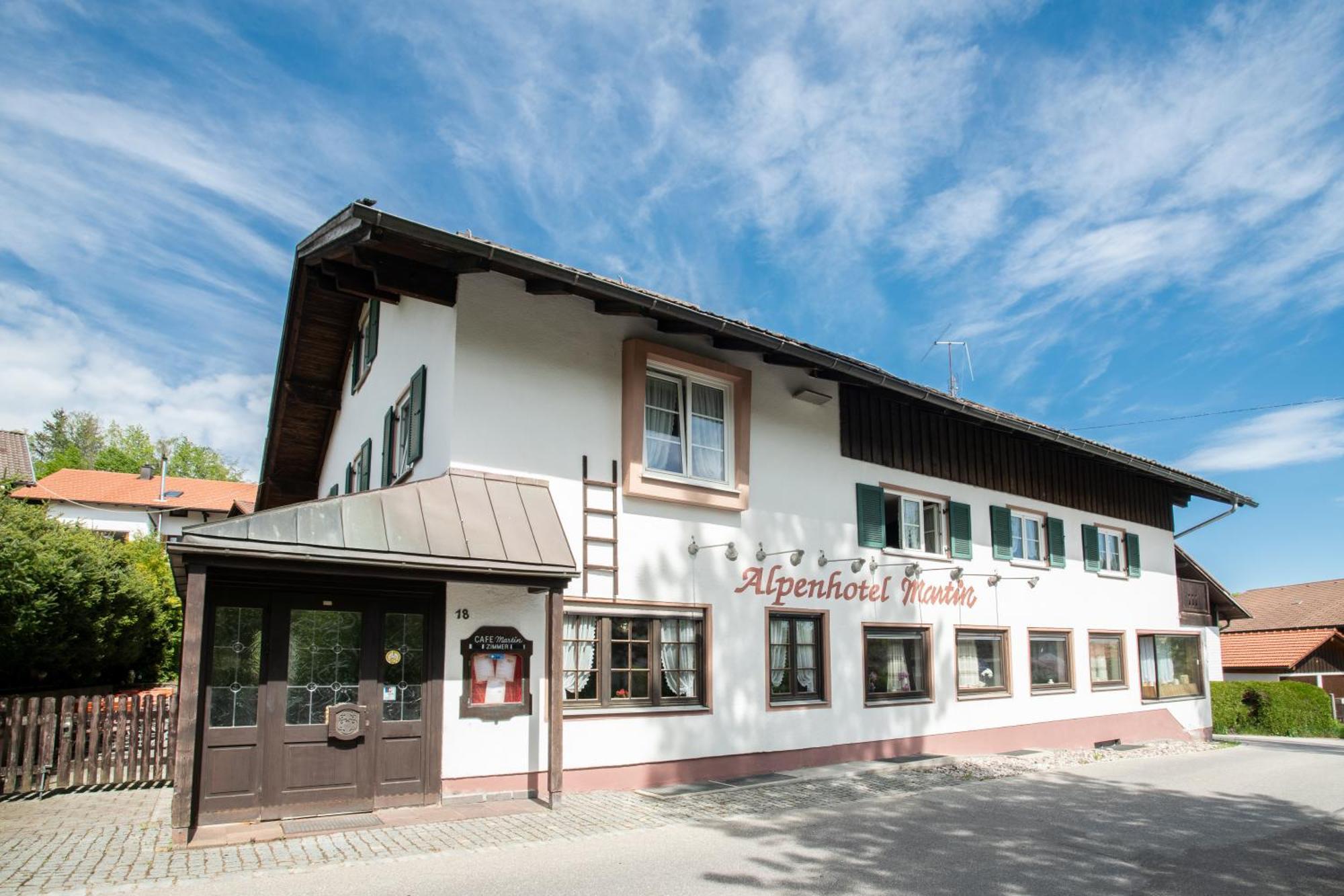 Alpen Hotel Martin Неселванг Екстериор снимка