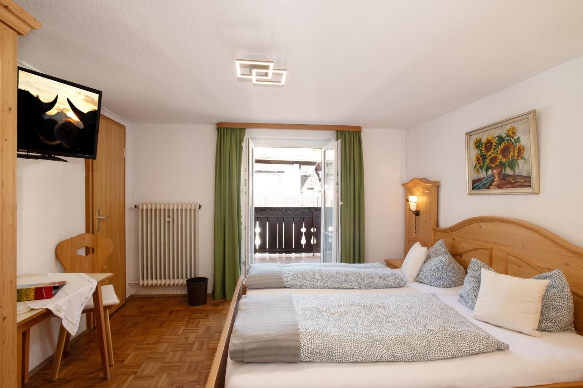 Alpen Hotel Martin Неселванг Екстериор снимка